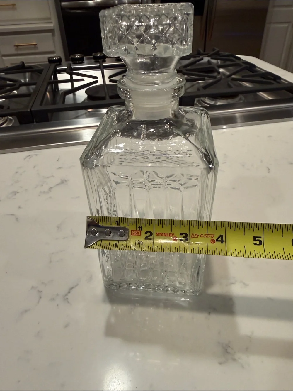 Vintage Style Clear Glass Whiskey Liquor Decanter Geometric Diamond Stopper